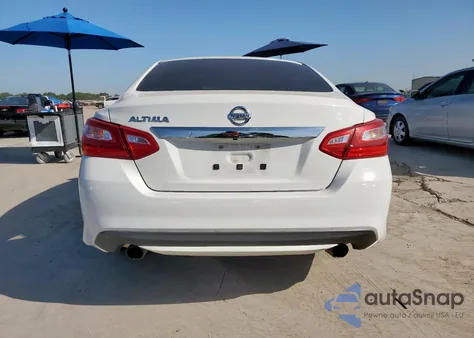 2017 Nissan Altima 2.5 z USA, uszkodzony, nr VIN 1N4AL3APXHN332282